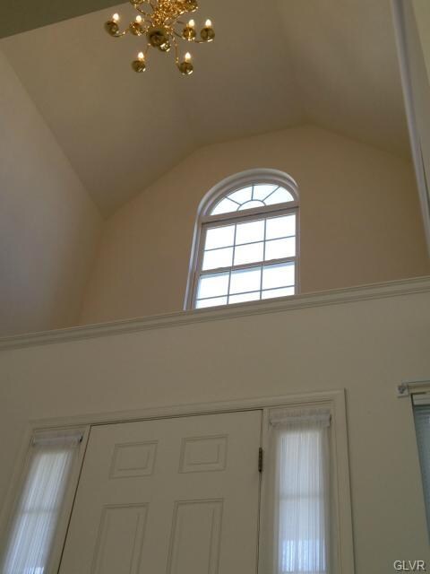 2820 English Ln, Whitehall, PA 18052 - photo 4