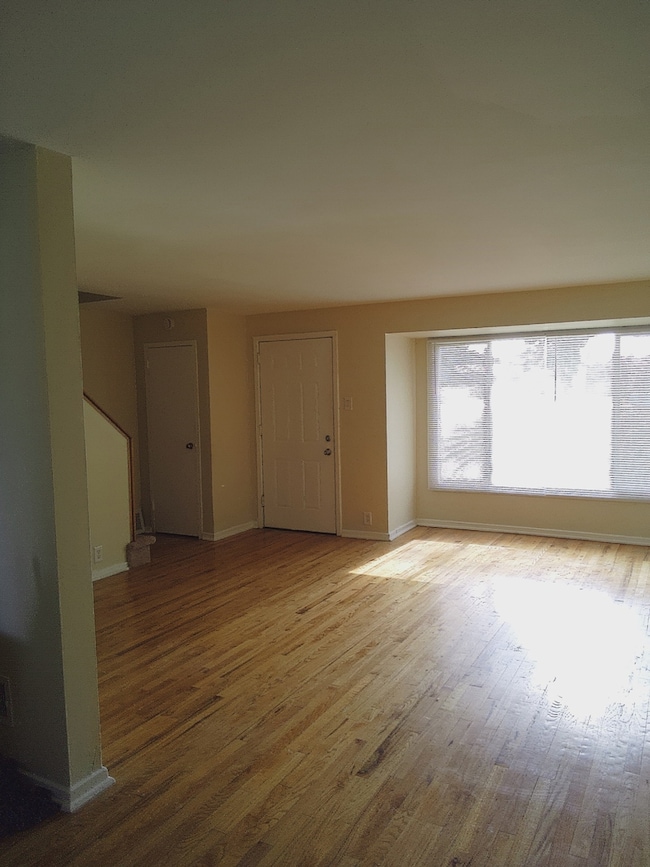 21 Indianwood Blvd unit 206, Park Forest, IL 60466 - photo 2