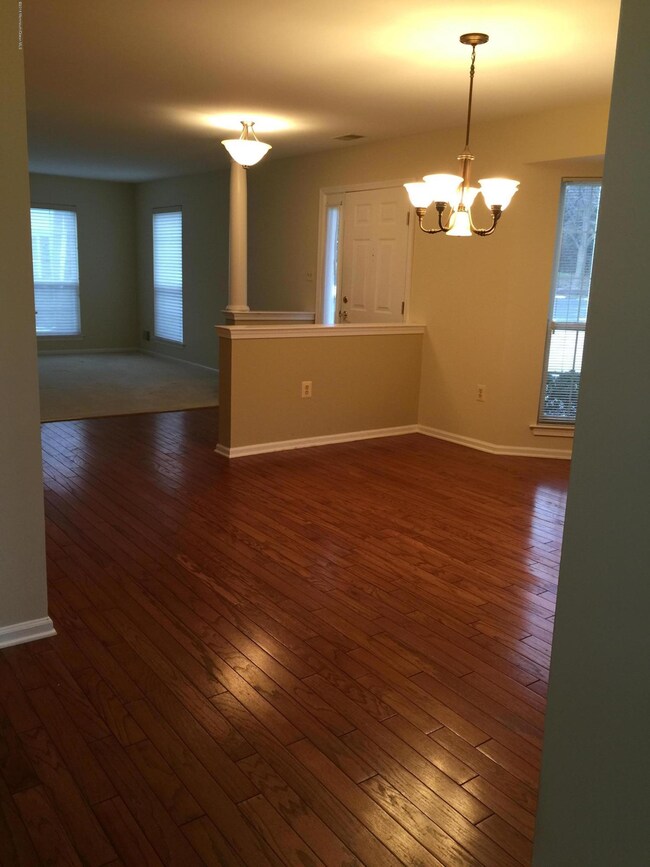 Hardwood Floor in Dining Room