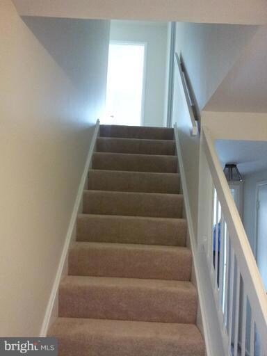 10474 Faulkner Ridge Cir, Columbia, MD 21044 - photo 3