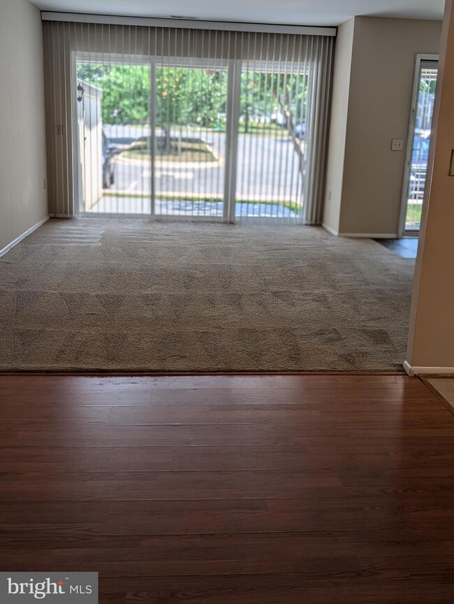 3102 Farnborough Ct unit C, Silver Spring, MD 20906 - photo 4