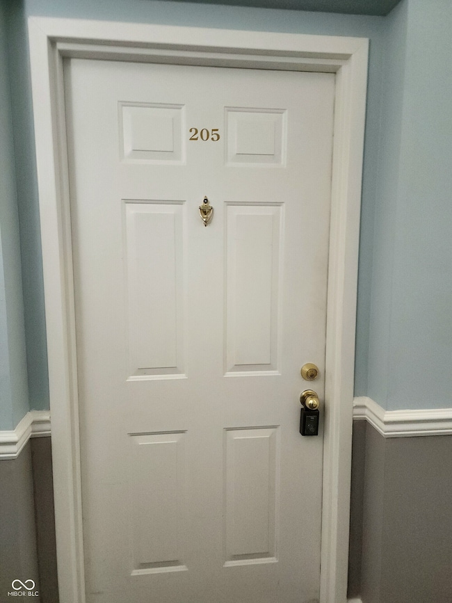 8720 Yardley Ct unit 205, Indianapolis, IN 46268 - photo 4