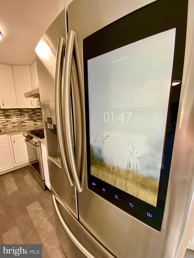 4351 Hallfield Manor Dr, Nottingham, MD 21236 - photo 5