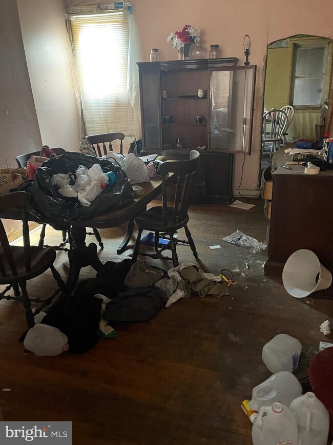 328 Washington St, Camden, NJ 08103 - photo 7