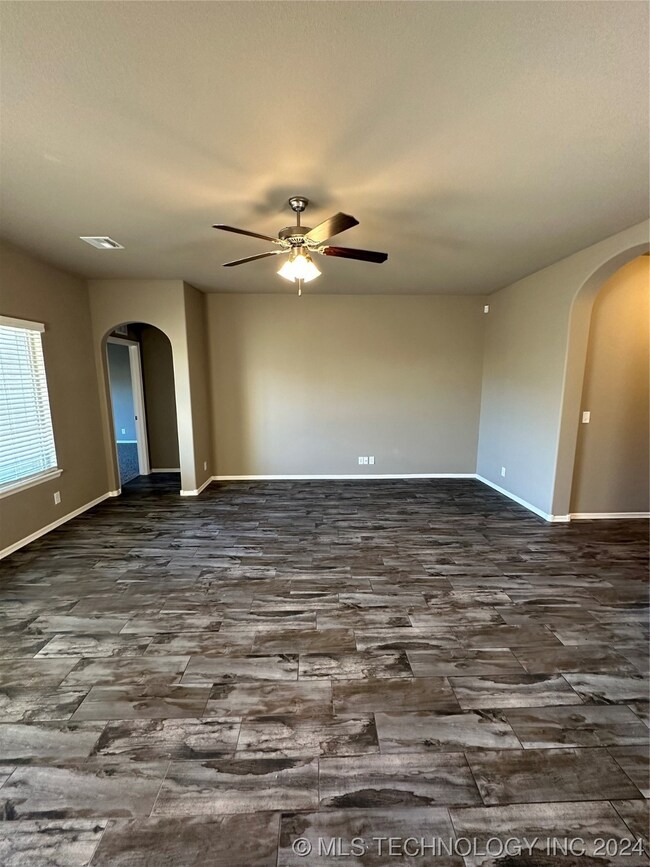 7217 S Nyssa Ave, Broken Arrow, OK 74011 - photo 7