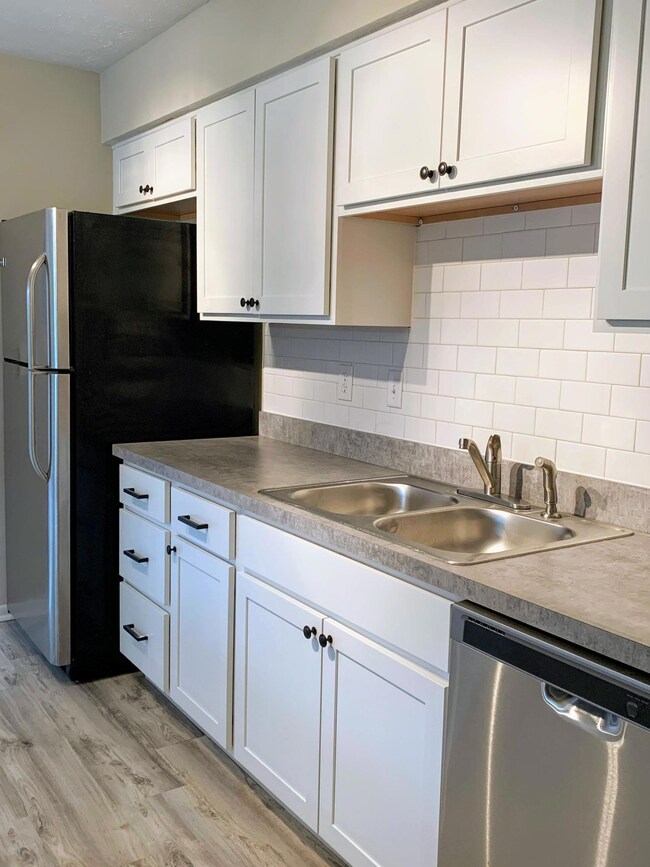 5877 - Kitchen I