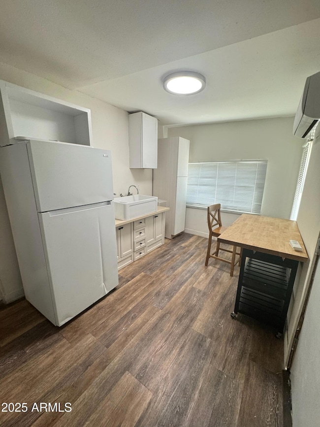 3901 W Keim Dr, Phoenix, AZ 85019 - photo 7