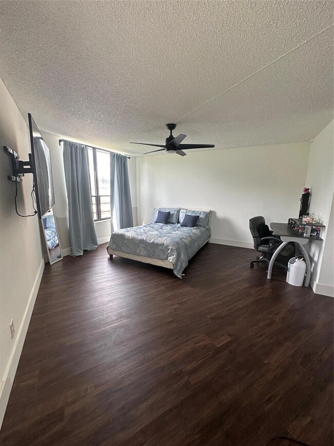 EVEN LARGER MASTER BEDROOM WITH VIEWS