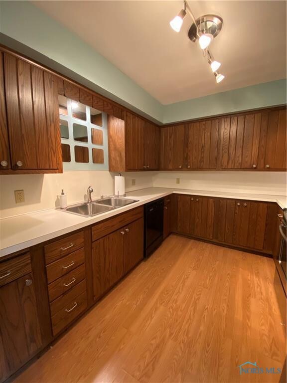 4051 Newcastle Dr unit 3D, Sylvania, OH 43560 - photo 7