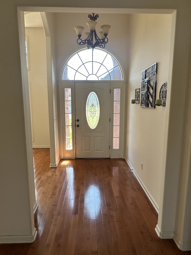 Nice high arch ways with true hardwood floors.