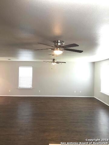 10631 S Shaenridge, San Antonio, TX 78254 - photo 3