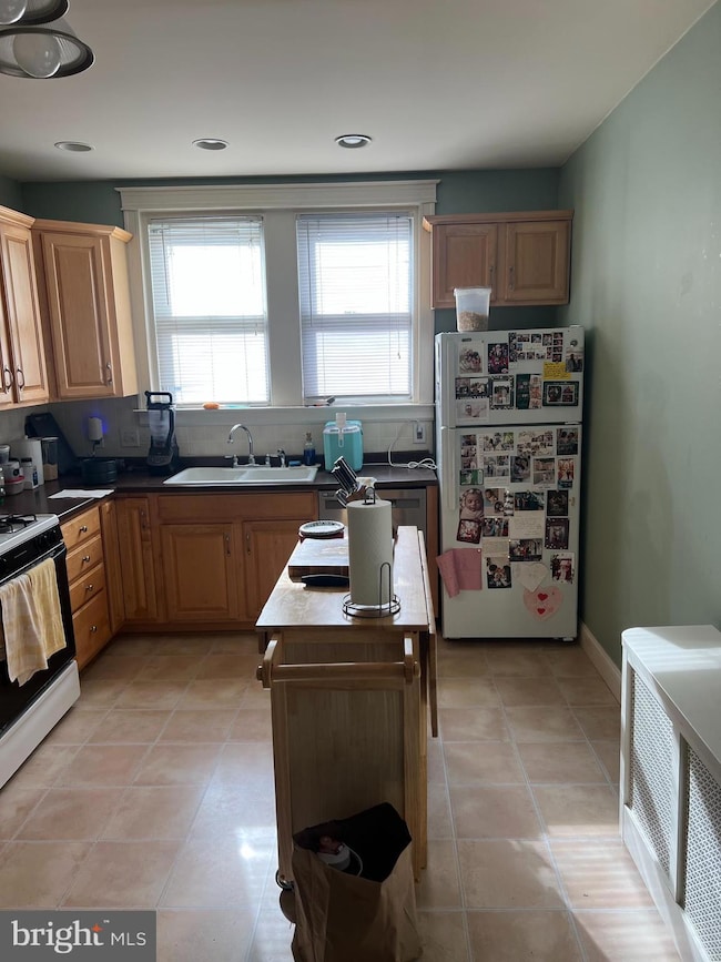 655 Gerhard St, Philadelphia, PA 19128 - photo 7