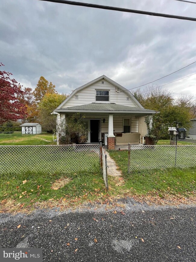 12005 N Branch Rd SE, Cumberland, MD 21502 - photo 2