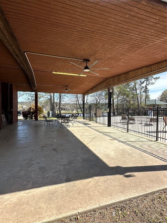 83 Cypress Bend, Huntsville, TX 77340 - photo 6