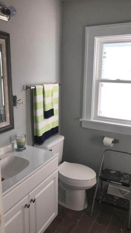 2130 E Walnut St, Des Moines, IA 50317 - photo 7