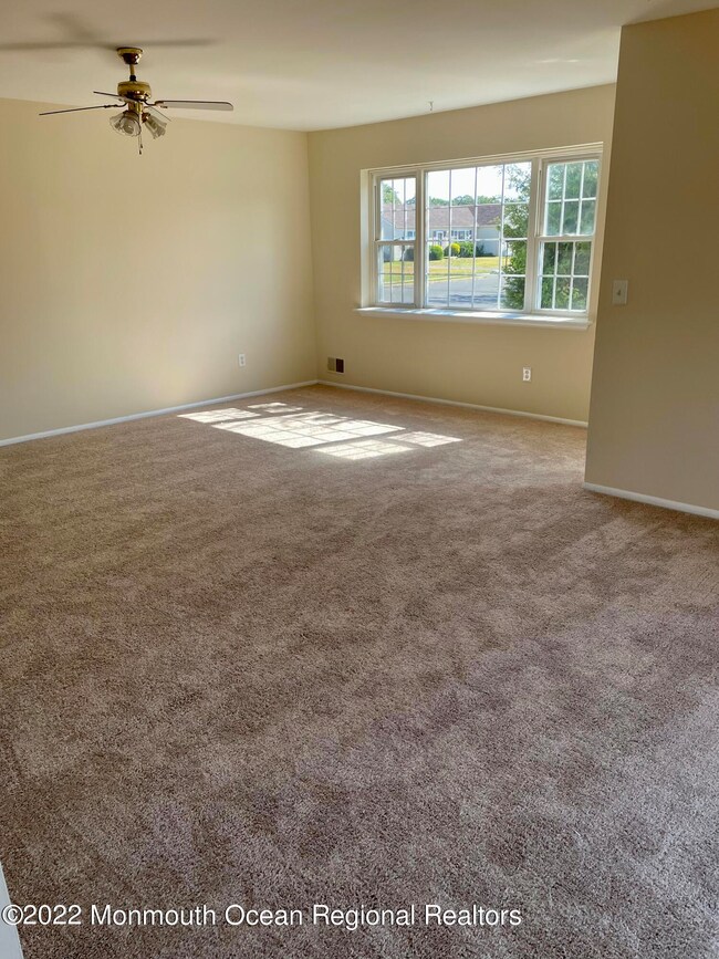 552 Constable Place, Toms River, NJ 08753 - photo 6