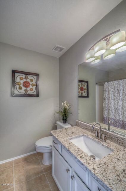 2nd_Bathroom_(2)
