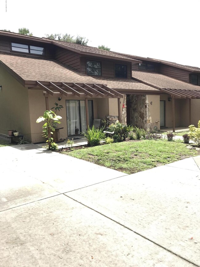 1110 Gary Hunt Rd unit D, Cocoa, FL 32926 - photo 4