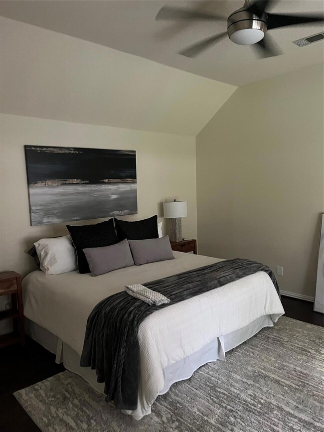 9132 High Oaks Dr, North Richland Hills, TX 76182 - photo 6