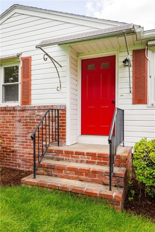 14 Viceroy Rd, Warwick, RI 02886 - photo 4