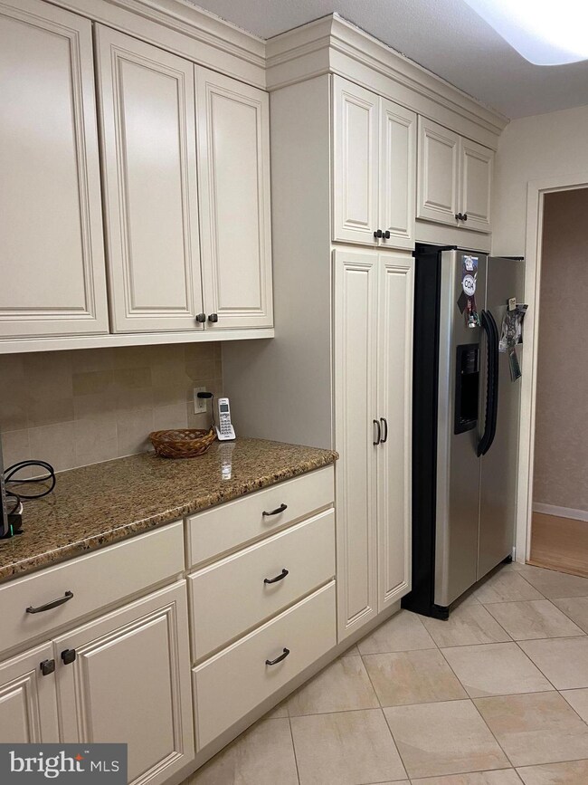 Green Hill Condominiums unit W-315, Wynnewood, PA 19096 - photo 4