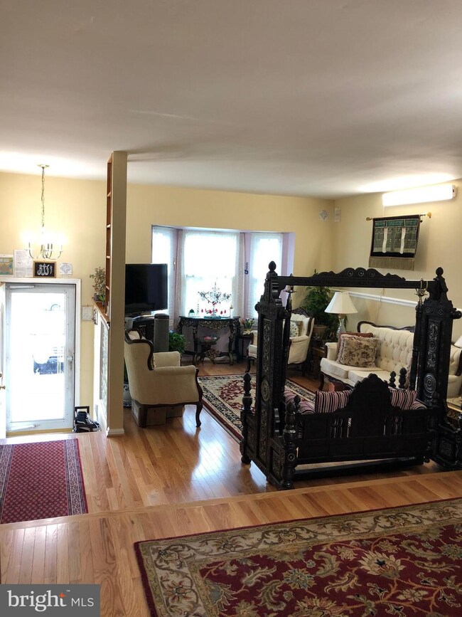 12354 Herrington Manor Dr, Silver Spring, MD 20904 - photo 4