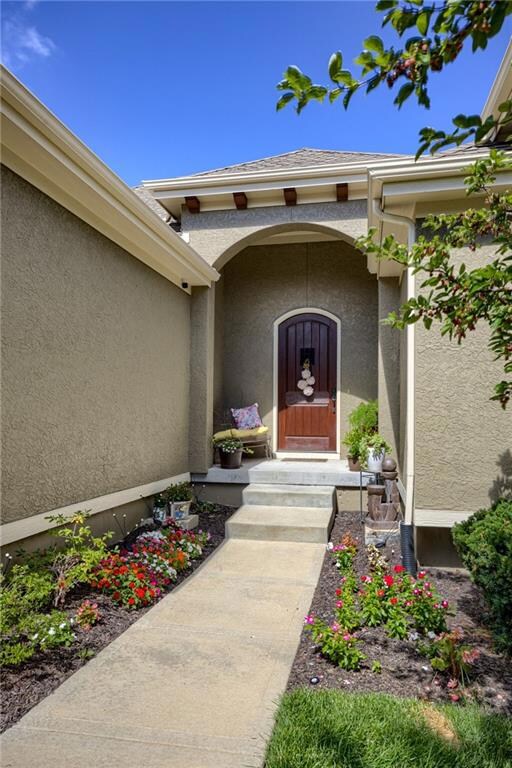 5824 Darnell St, Shawnee, KS 66216 - photo 2