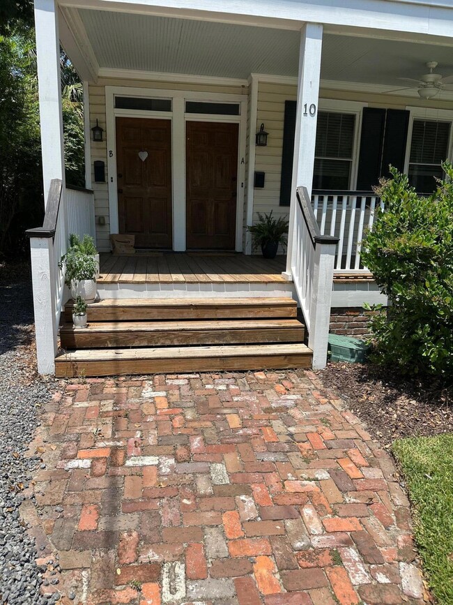 Rental A - right door