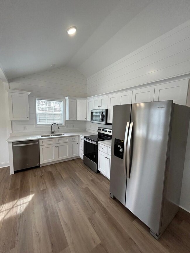 1800 Wendell St, Dalton, GA 30721 - photo 2