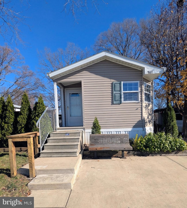 107 Trailway Rd, Middle River, MD 21220 - photo 3