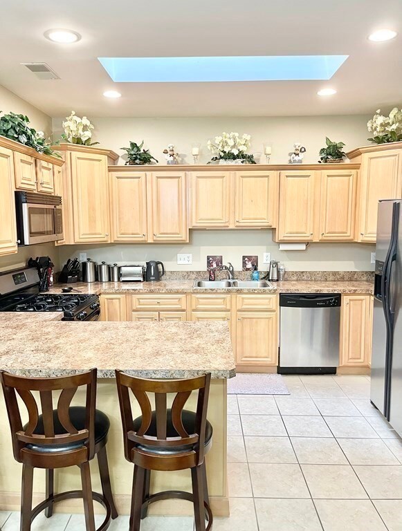 919 Bay St unit 28, Fall River, MA 02724 - photo 4