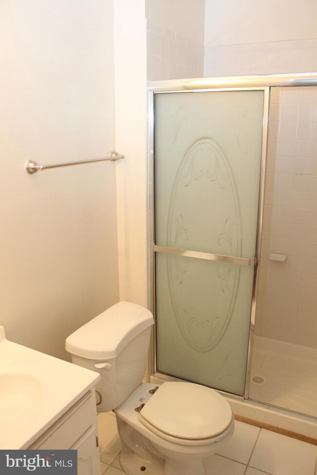 2515 James Madison Cir, Herndon, VA 20171 - photo 3