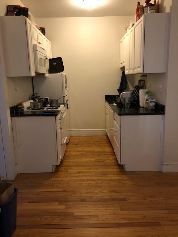 891 Massachusetts Ave unit 3, Cambridge, MA 02139 - photo 2