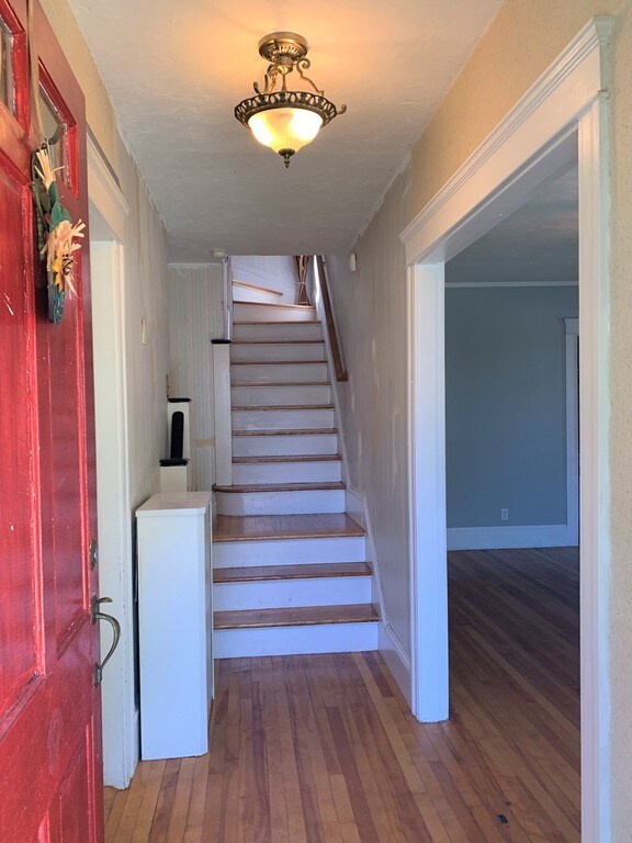 41 Garrison Ave, Worcester, MA 01606 - photo 4