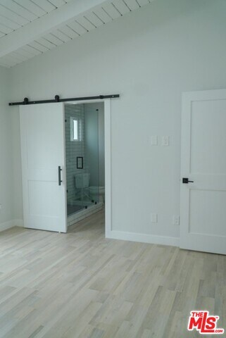 21819 Dumetz Rd, Woodland Hills, CA 91364 - photo 7