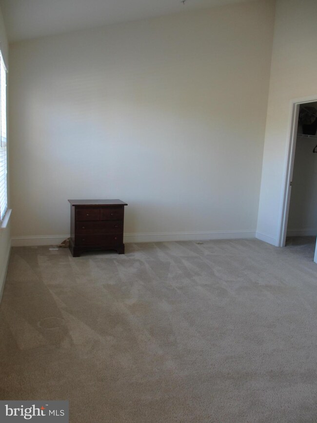 12906 Clarksburg Square Rd, Clarksburg, MD 20871 - photo 7