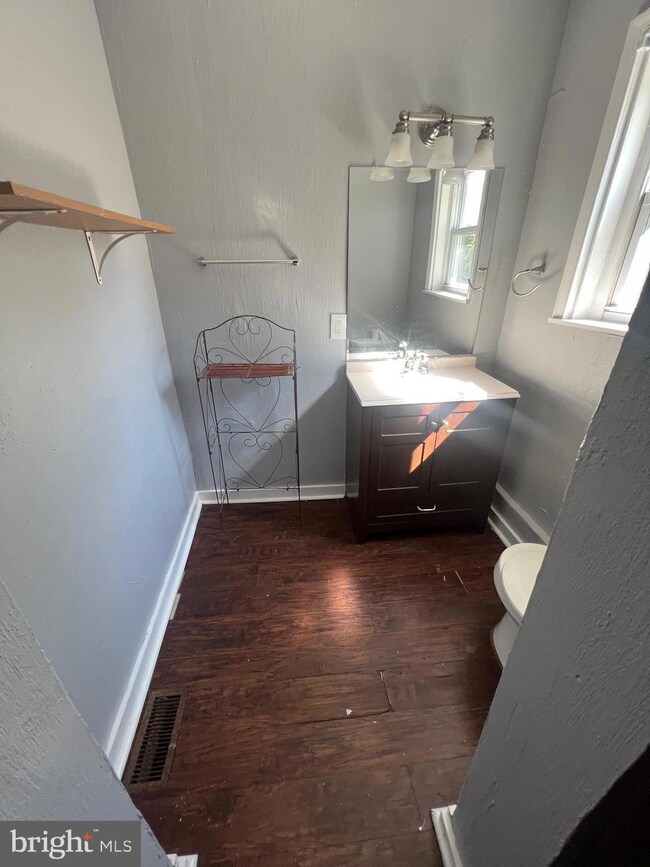 3016 Hamilton Ave unit 1, Baltimore, MD 21214 - photo 5