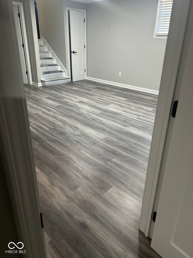 8605 Spring Valley Ln, Indianapolis, IN 46231 - photo 6