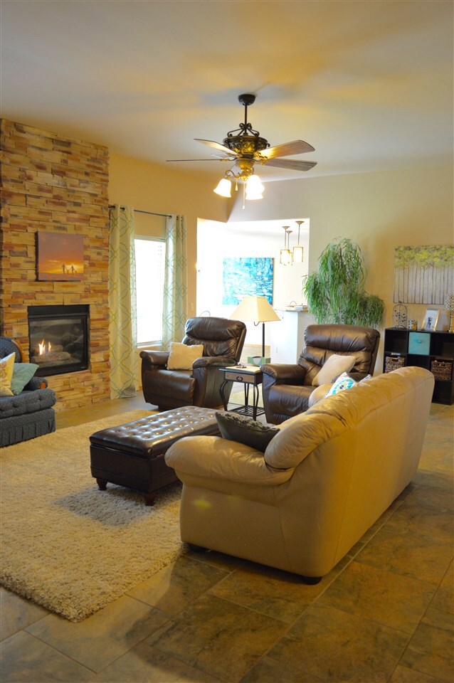 1402 Puesta Del Sol, Alamogordo, NM 88310 - photo 5