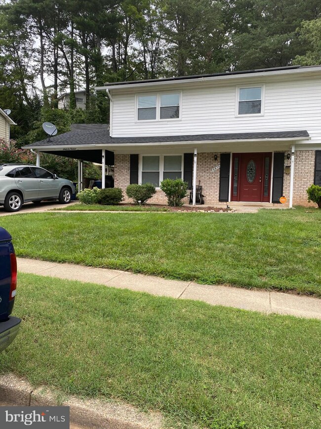 6613 Adrian St, New Carrollton, MD 20784 - photo 2