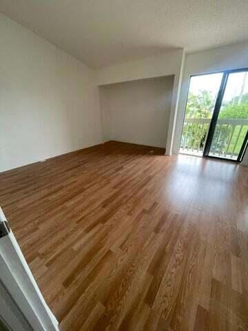 3104 Poolside Dr, Greenacres, FL 33463 - photo 6