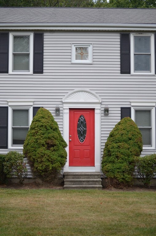 44 Wexford Dr, Mansfield, MA 02048 - photo 3