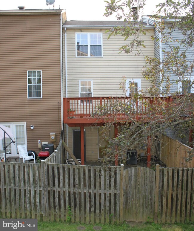 12109 Pikeview Terrace, Germantown, MD 20874 - photo 2