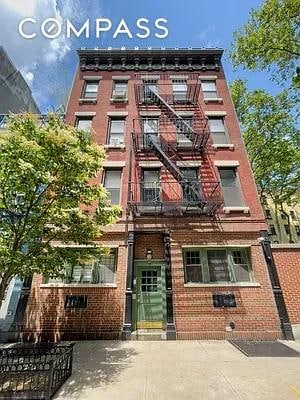 13 Downing St unit 9, New York, NY 10014 - photo 7