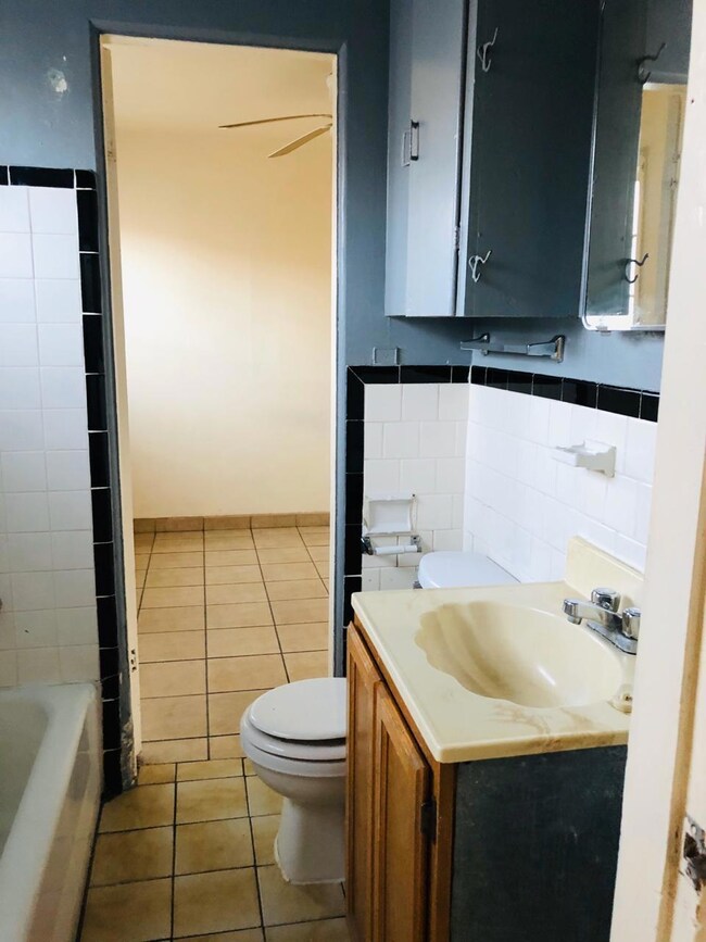 3912 Polk Ave unit 2, El Paso, TX 79930 - photo 2