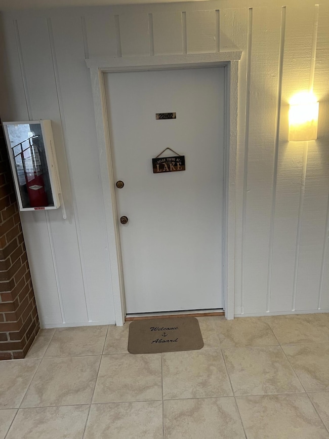 22 Zurich Ct unit 2, Lake Geneva, WI 53147 - photo 4