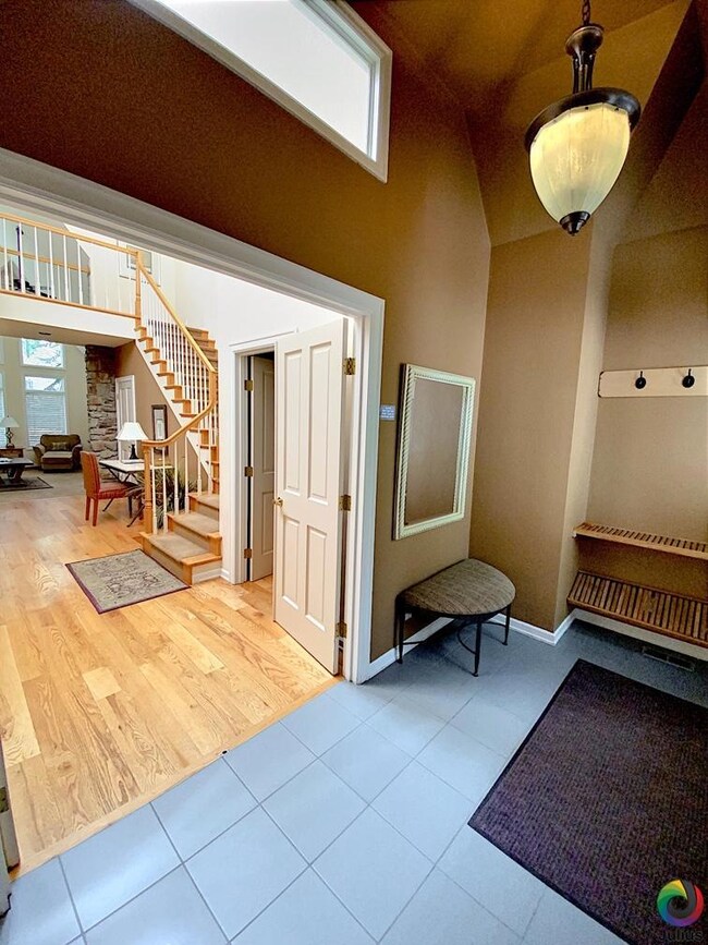 57026 Peppermill Ct unit 22-B, Sunriver, OR 97707 - photo 3