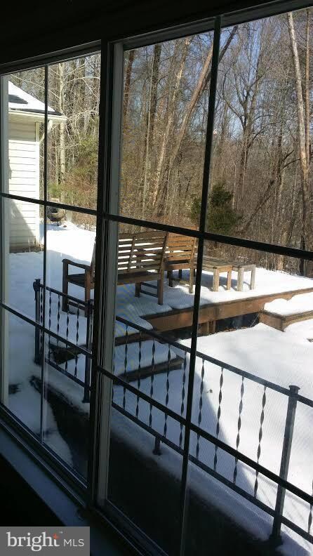 8415 Poplar Hill Dr, Clinton, MD 20735 - photo 6