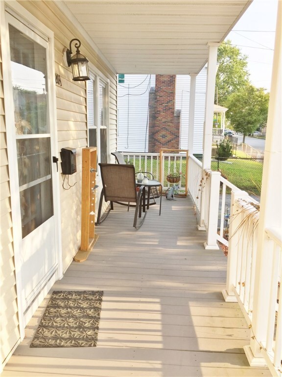 203 Kenyon Ave, Pawtucket, RI 02861 - photo 7