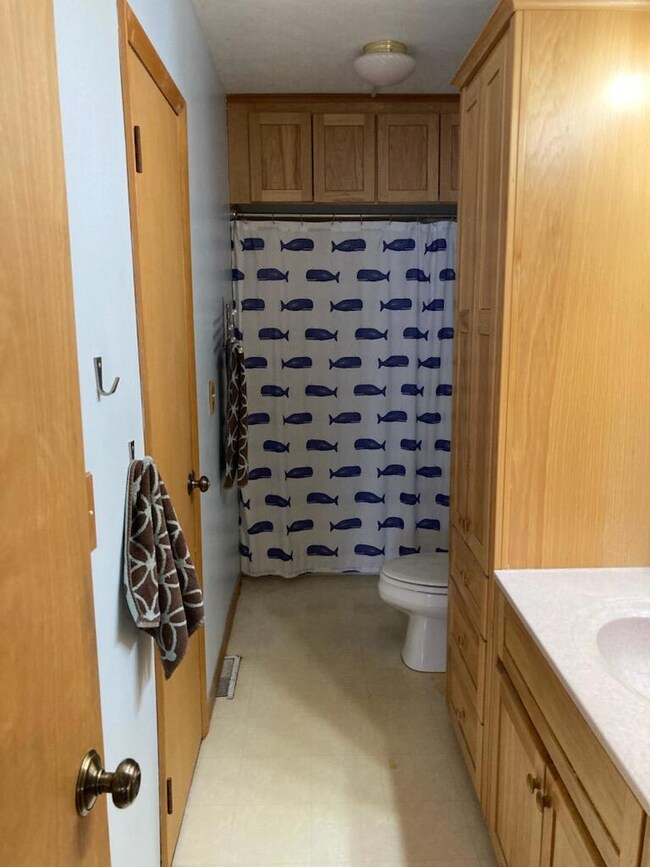 1031 Aberdeen St NE, Grand Rapids, MI 49505 - photo 6